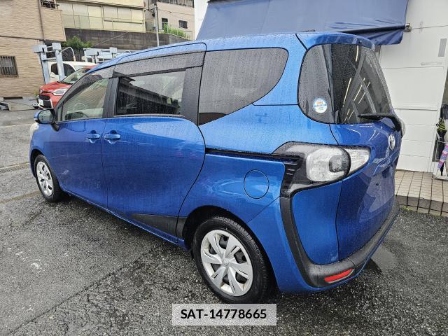 Toyota SIENTA 2017-09 7915330-2