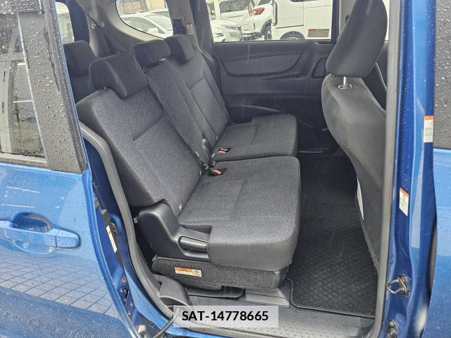 Toyota SIENTA 2017-09 7915330-8