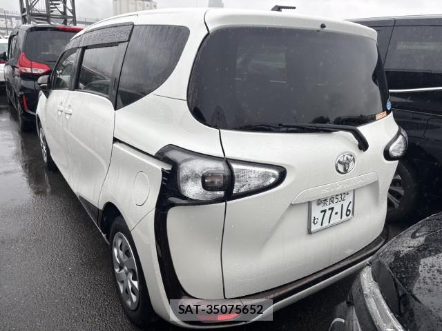 Toyota SIENTA 2015-10 7915758-2