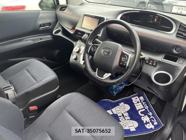 Toyota SIENTA 2015-10 7915758-5