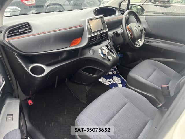 Toyota SIENTA 2015-10 7915758-7