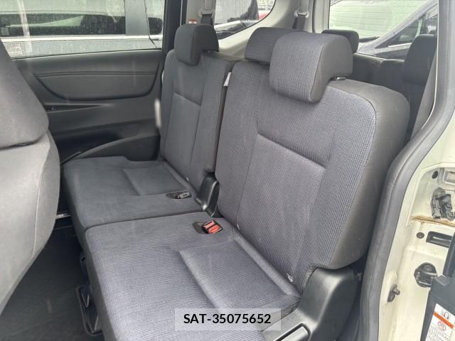 Toyota SIENTA 2015-10 7915758-8