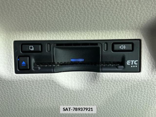 Toyota SIENTA 2023-01 7916986-17