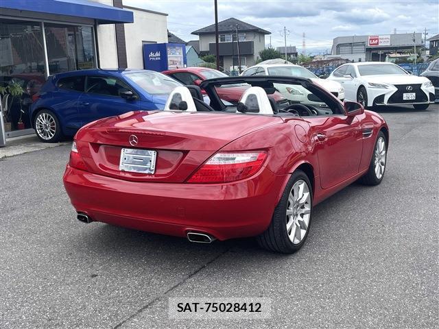 Mercedes Benz SLK 2012-05 7913436-13