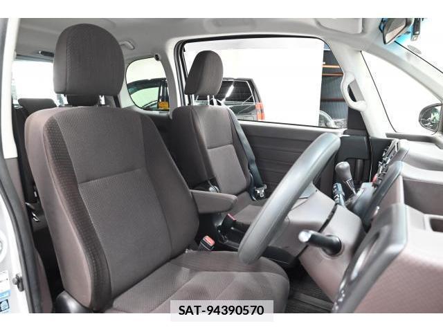 Toyota SPADE 2015-07 7915778-11