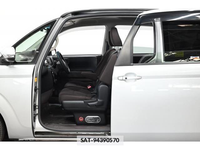 Toyota SPADE 2015-07 7915778-15