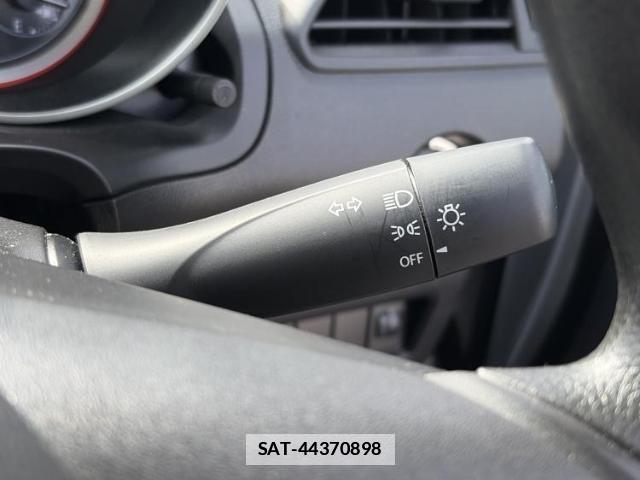 Suzuki SWIFT 2019-06 7913704-13