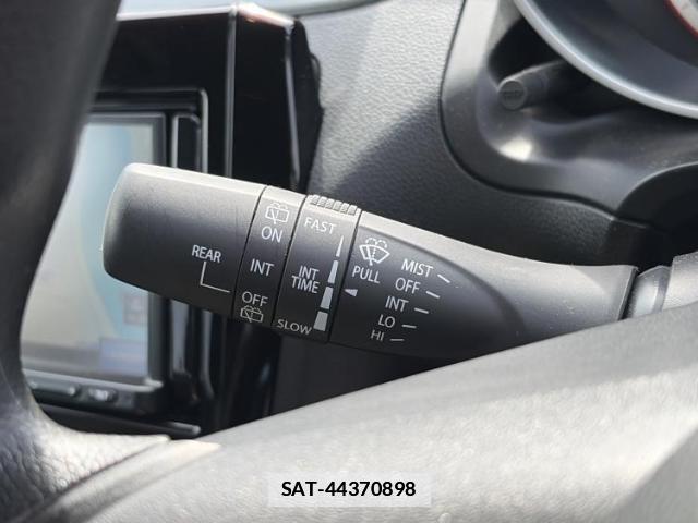 Suzuki SWIFT 2019-06 7913704-14