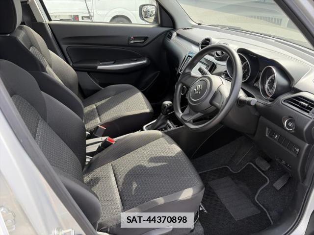 Suzuki SWIFT 2019-06 7913704-4