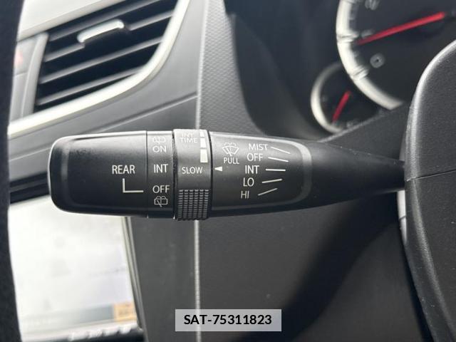 Suzuki SWIFT 2013-06 7917104-15