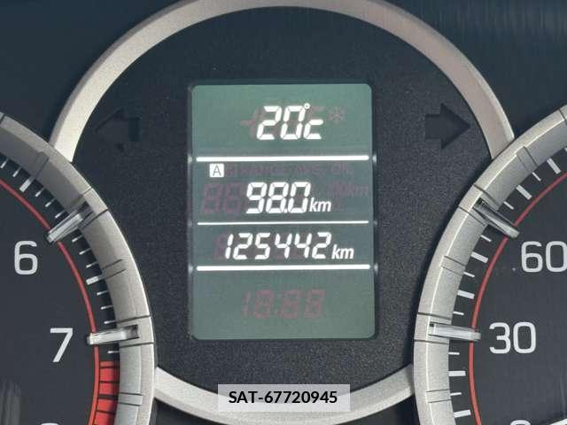 Suzuki SWIFT 2013-02 7917388-11