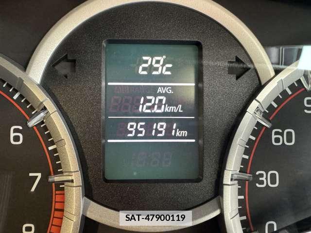 Suzuki SWIFT 2013-03 7917390-12