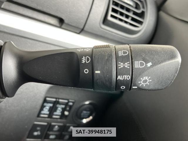 Daihatsu TANTO 2018-02 7915320-15