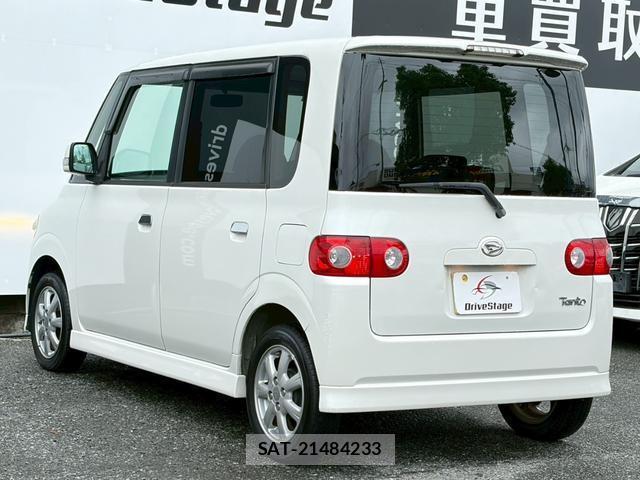 Daihatsu TANTO 2008-01 7915897-9