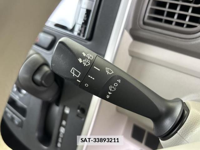 Daihatsu TANTO 2015-05 7916771-15