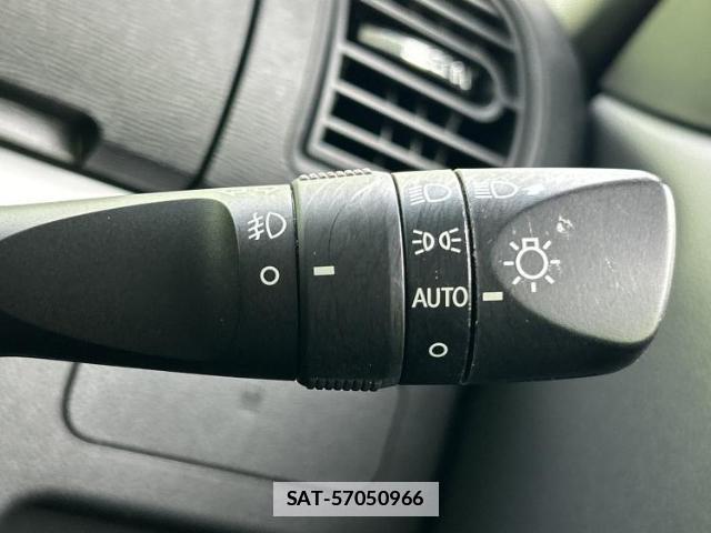 Daihatsu TANTO 2019-02 7916909-15