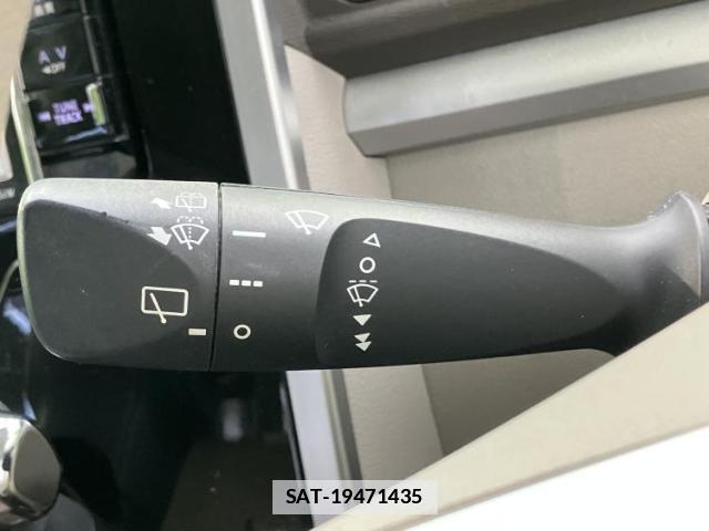 Daihatsu TANTO 2016-04 7916998-15
