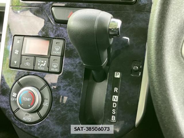 Daihatsu TANTO 2019-03 7917030-16