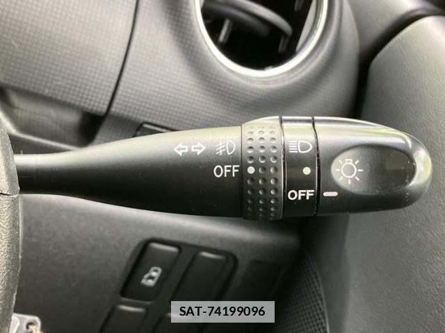 Daihatsu TANTO 2011-05 7917117-13