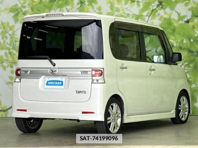 Daihatsu TANTO 2011-05 7917117-2