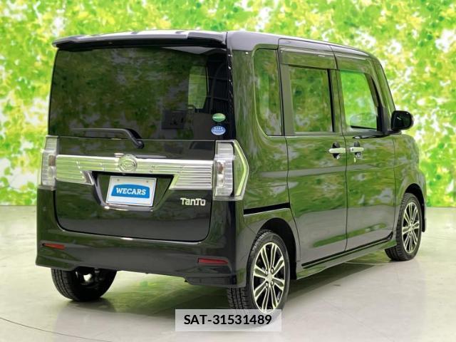 Daihatsu TANTO 2017-04 7917192-2