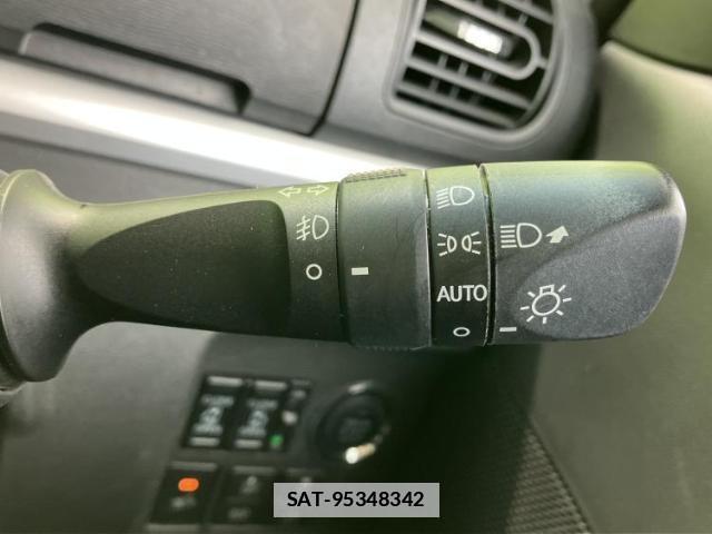 Daihatsu TANTO 2019-04 7917224-16
