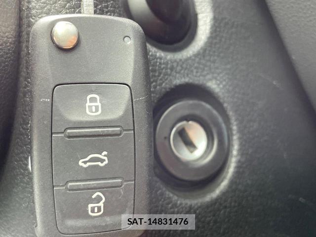 VolksWagen THE BEETLE 2014-03 7914699-4