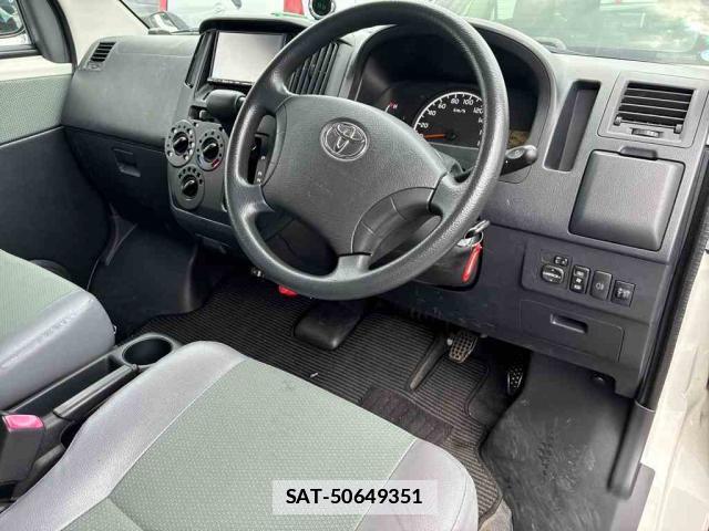 Toyota TOWNACE VAN 2018-04 7915821-2