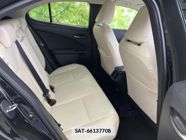 Lexus UX 2020-11 7913719-4