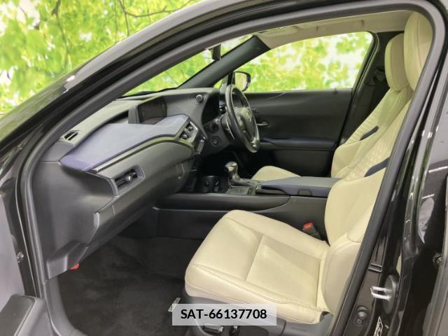 Lexus UX 2020-11 7913719-5