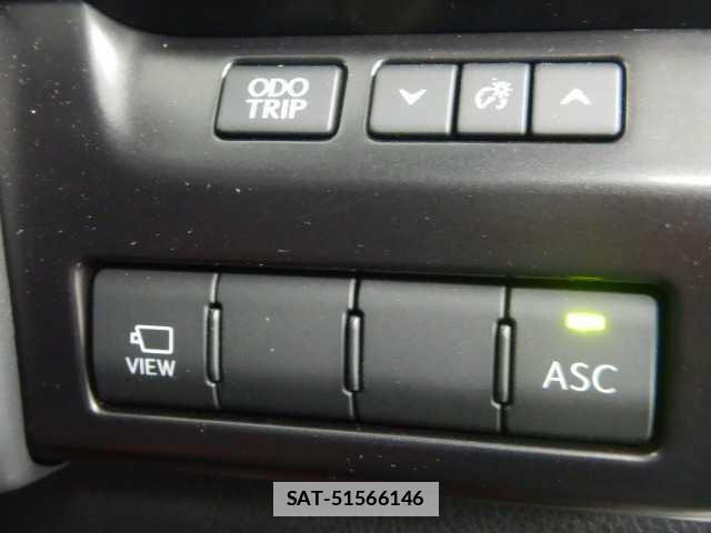 Lexus UX 2023-08 7915490-10