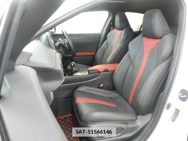 Lexus UX 2023-08 7915490-16