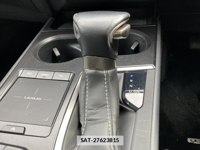 Lexus UX 2019-09 7916736-17