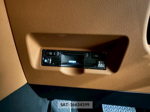 Toyota VELLFIRE 2025-03 7914382-13