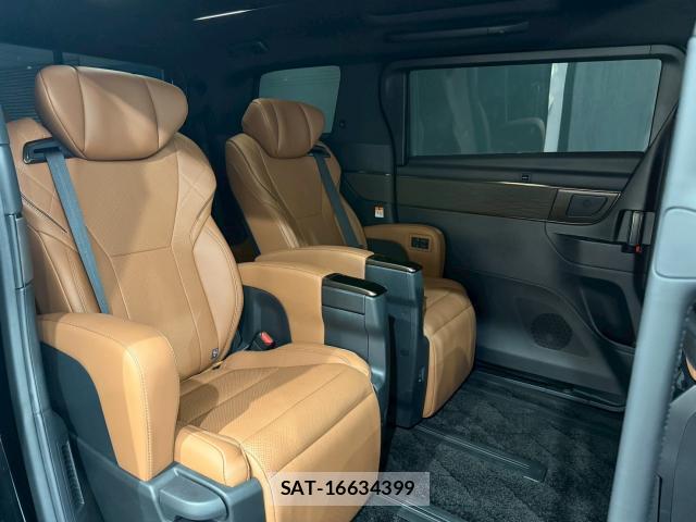 Toyota VELLFIRE 2025-03 7914382-14