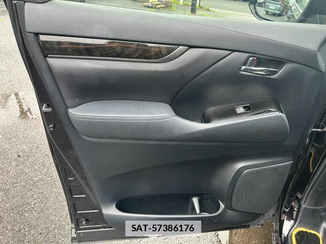 Toyota VELLFIRE 2017-12 7916439-17