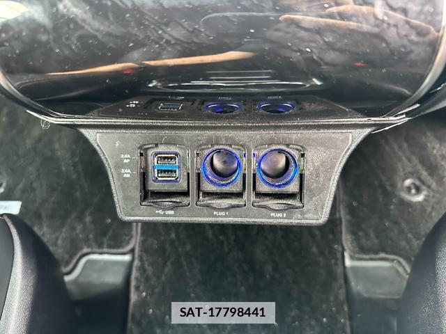 Toyota VELLFIRE 2020-11 7916441-11