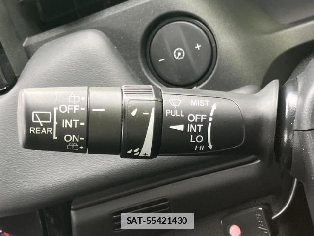 Honda VEZEL 2023-06 7913086-16