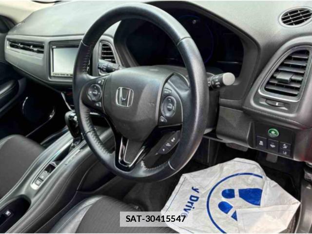 Honda VEZEL 2019-03 7914893-2