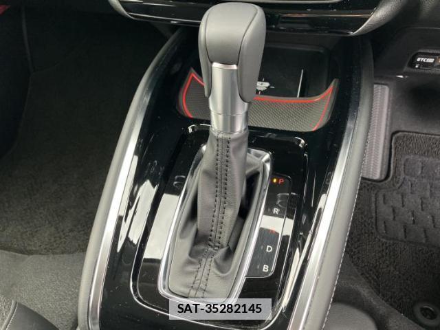 Honda VEZEL 2025-07 7916375-17