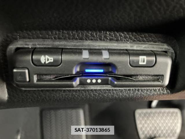 Honda VEZEL 2022-12 7917129-17