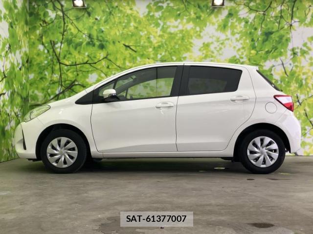 Toyota VITZ 2018-11 7916018-1