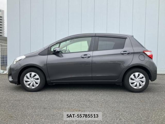 Toyota VITZ 2017-08 7916304-1