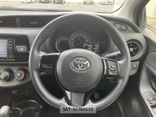 Toyota VITZ 2017-08 7916304-15