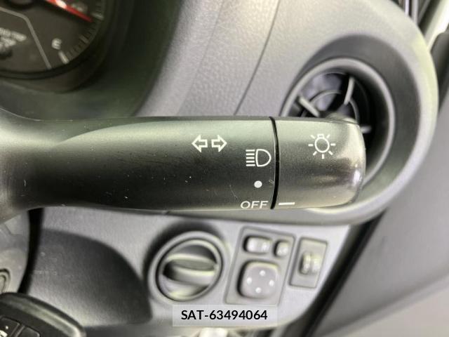 Toyota VITZ 2020-02 7917078-11