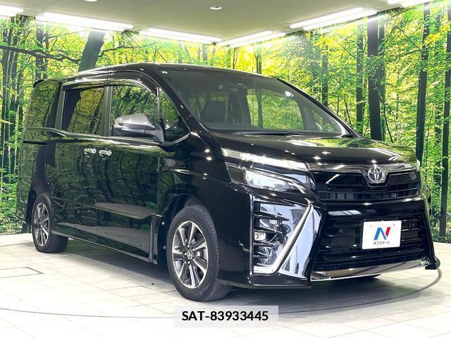 Toyota VOXY 2021-08 7912758-17