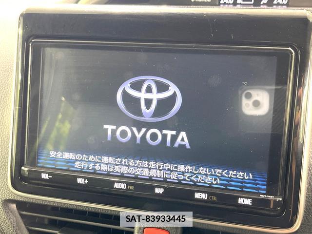 Toyota VOXY 2021-08 7912758-4