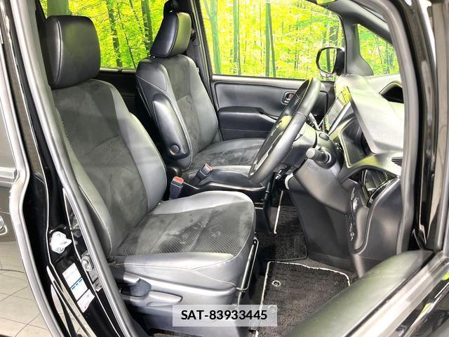 Toyota VOXY 2021-08 7912758-8
