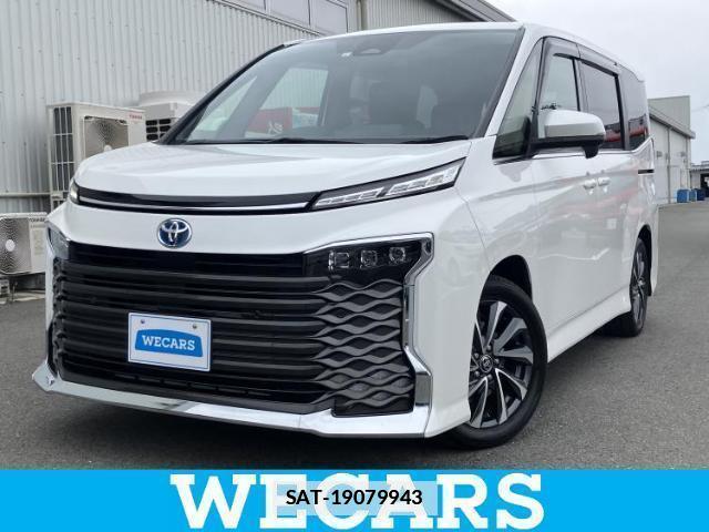Toyota VOXY 2023-05 7913004-0