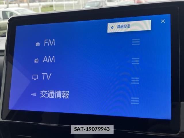 Toyota VOXY 2023-05 7913004-10